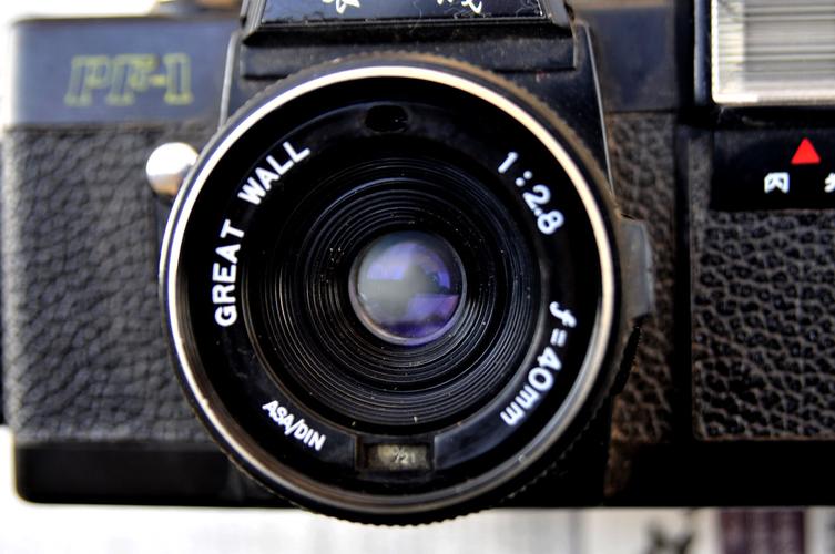 135单镜头反光照相机由什么组成（135单镜头反光照相机属于几类）