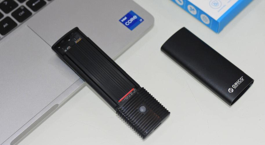 SCSI接口固态移动硬盘：极致读写性能助您快速传输大文件