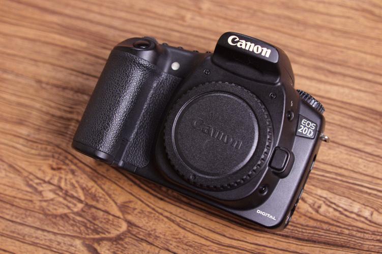 佳能EOS20D单反相机：专业摄影师的最佳选择