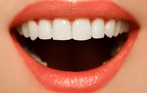 十种常见美齿的食物 助你拥有一口健康牙齿（美齿包括什么）