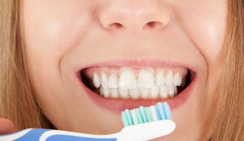 做好牙齿的美白很关键 爱护牙齿的12个小常识（牙齿美白小知识）