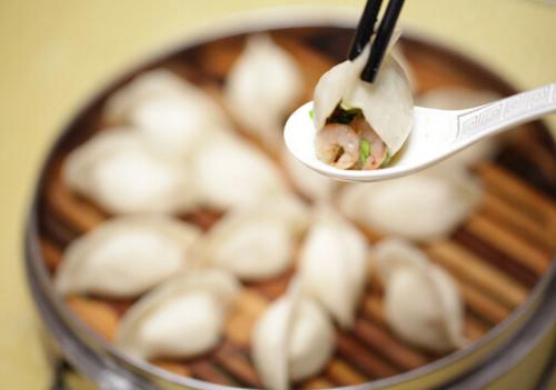 三鲜饺子的做法-三鲜饺子的文化内涵（三鲜饺子的做法及配料）