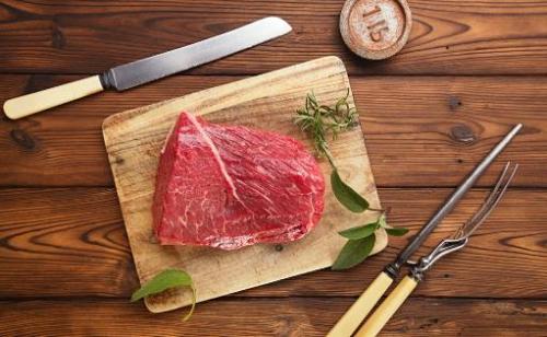 卤猪肉最好吃的做法 猪肉的适用人群及选购法（卤猪肉最简单的做法）
