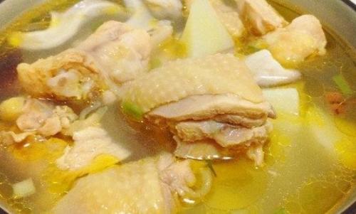 关于烧鸡汤的讲究 鸡汤的四种做法推荐