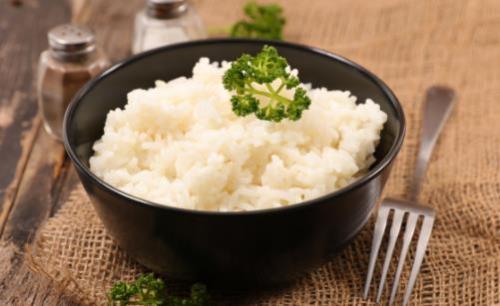 煮一碗香喷喷的白米饭也需要技巧 孩子不喜欢吃才怪（怎样煮白米饭视频教学
