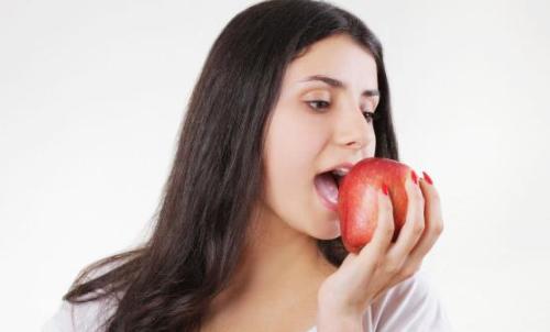 提升免疫力必吃八种水果 餐前饭后吃水果讲究多（提高免疫力吃水果）