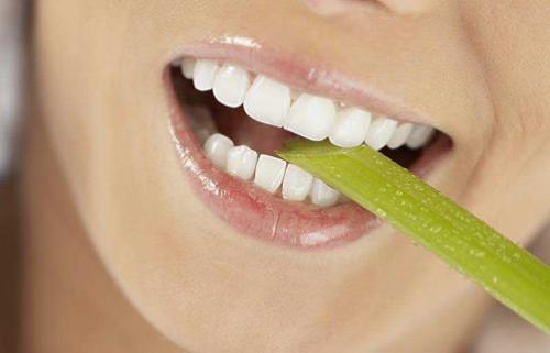 吃什么可以坚固牙齿？对牙齿好的食物有哪些（吃什么可以坚固牙齿?对牙齿好