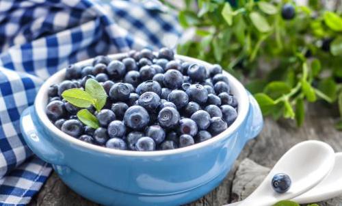 常吃蓝莓便秘好多了 蓝莓也有并不适合的人群（蓝莓会加重便秘吗）