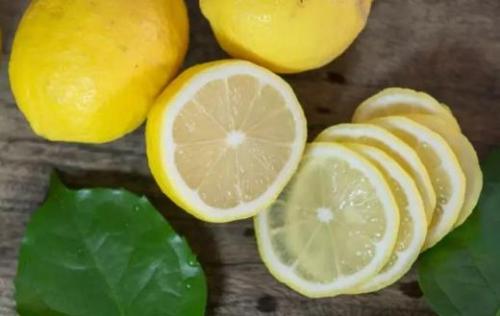 柠檬的美容作用体现 柠檬的选购及储存法（柠檬的美容作用体现 柠檬的选购及