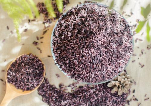 紫米的营养价值及功效-墨江紫米是什么？（墨江紫米的吃法）
