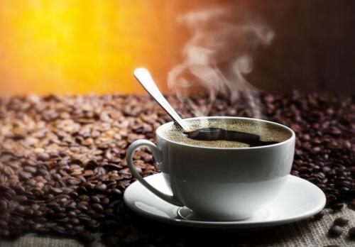 空腹喝咖啡会伤胃-咖啡喝错时间会伤身（空腹喝咖啡会伤胃吗?）