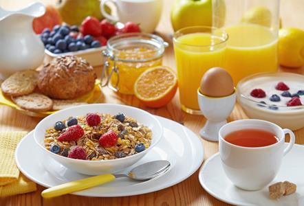 早餐不能吃什么？影响健康的早餐饮食禁忌（早餐不能吃什么?影响健康的早餐