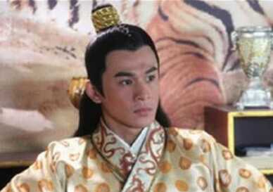 齐王李元吉在太子和秦王的斗争中，担任着什么样的角色？