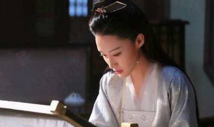 对于西汉皇帝刘骜来说，皇嗣有后宫的赵氏姐妹重要吗？