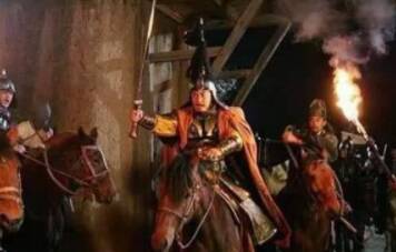 朱温本是黄巢手下的大将，投降唐军后覆灭唐朝自己做了皇帝！